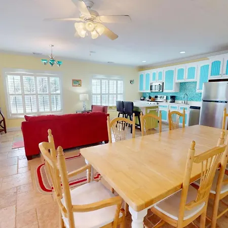 15 17Th Street By Tybee Vacation Rentals-3